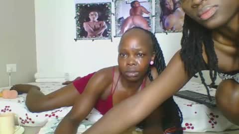 Snapshot of fine_melanin chatting on October 15, 2025, 7:14 pm caro online show from October 15, 2025, 7:14 pm