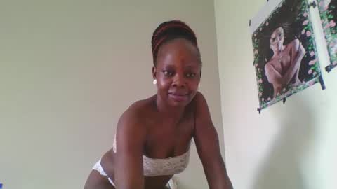 Snapshot of fine_melanin chatting on October 20, 2025, 6:47 am caro online show from October 20, 2025, 6:47 am