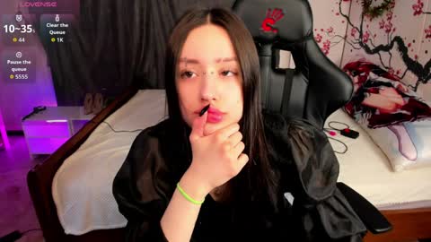 Hey I am Diana   HELP ME TO RICH 100 THUMBS UP online show from March 29, 2026, 6:57 am