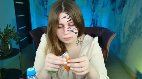 fiora online show from February 27, 2025, 4:32 pm