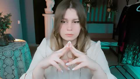 fiora online show from February 28, 2025, 4:20 pm