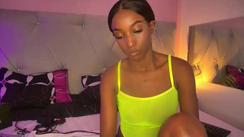 Snapshot of fiorelalenin chatting on May 19, 2026, 6:36 pm Fiorela Lenin online show from May 19, 2026, 6:36 pm