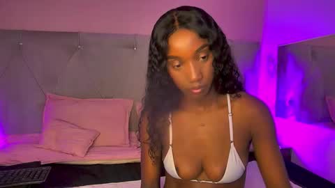 Snapshot of fiorelalenin chatting on May 27, 2026, 7:00 pm Fiorela Lenin online show from May 27, 2026, 7:00 pm