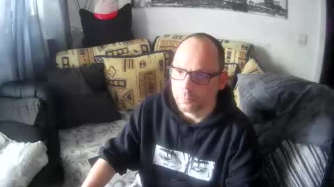 fips1981 online show from April 6, 2026, 8:15 am