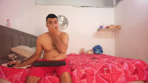 Snapshot of fire_lovex chatting on May 17, 2026, 8:55 am fire lovex online show from May 17, 2026, 8:55 am