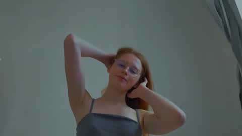 Snapshot of fire_luna chatting on July 14, 2026, 10:43 am fire_luna online show from July 14, 2026, 10:43 am