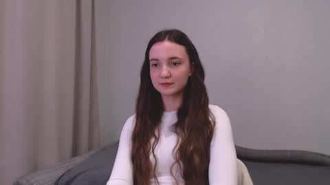 fireflies_fly_ online show from March 12, 2025, 7:06 pm