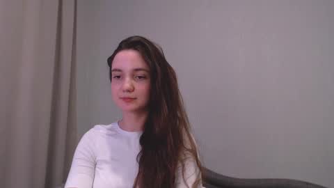 fireflies_fly_ online show from March 12, 2025, 10:07 pm