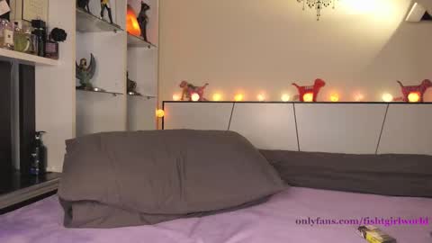 Tia online show from February 14, 2025, 12:57 pm