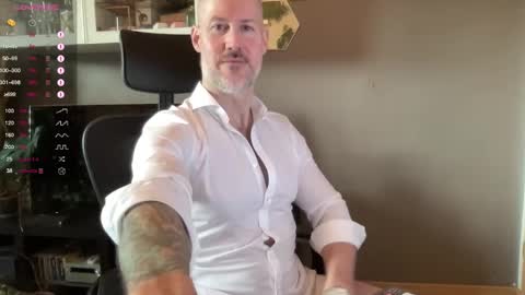 Snapshot of fit_rubinho chatting on December 19, 2024, 9:18 am Rubn online show from December 19, 2024, 9:18 am