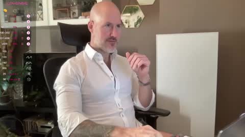 Snapshot of fit_rubinho chatting on December 31, 2024, 8:37 am Rubn online show from December 31, 2024, 8:37 am