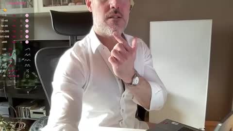 Snapshot of fit_rubinho chatting on January 2, 2025, 12:57 pm Rubn online show from January 2, 2025, 12:57 pm