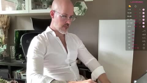 Snapshot of fit_rubinho chatting on September 22, 2025, 12:29 pm Rubn online show from September 22, 2025, 12:29 pm