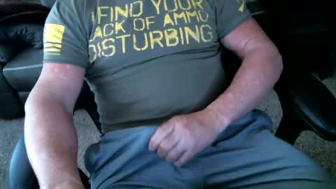 fitguy40 online show from January 30, 2025, 9:14 pm