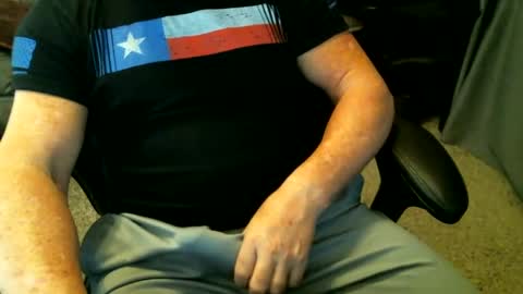 fitguy40 online show from February 6, 2025, 6:13 pm