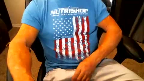 Snapshot of fitguy40 chatting on March 11, 2026, 7:31 pm fitguy40 online show from March 11, 2026, 7:31 pm