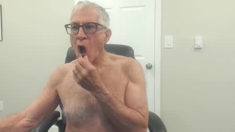 Snapshot of fitman999 chatting on May 24, 2026, 3:28 pm Jon online show from May 24, 2026, 3:28 pm