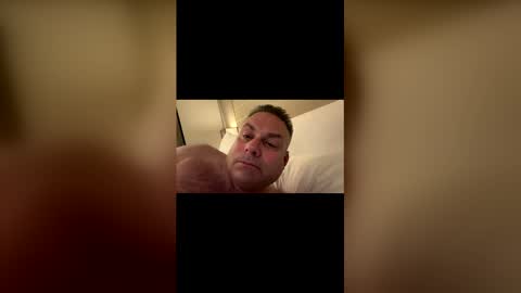 fittiesonly online show from April 21, 2026, 11:40 pm