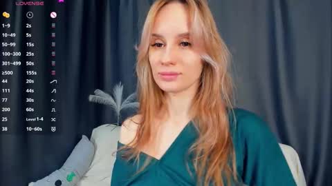 Kira online show from February 24, 2026, 2:42 am