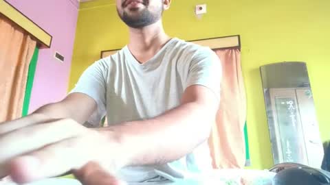 Snapshot of fizz_04_fun chatting on June 18, 2026, 4:35 am Ur BoyToy online show from June 18, 2026, 4:35 am