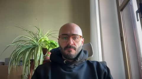 Fla is short for Flavio online show from December 3, 2024, 10:06 am