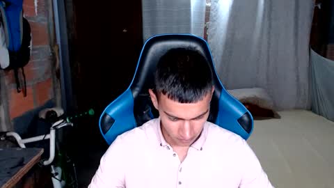  FLACO  online show from September 19, 2025, 7:25 pm