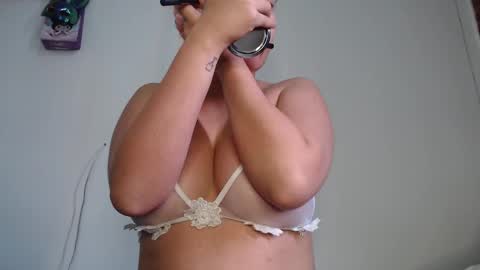Snapshot of flamebond_room chatting on October 11, 2025, 12:04 pm tteo Sienna online show from October 11, 2025, 12:04 pm