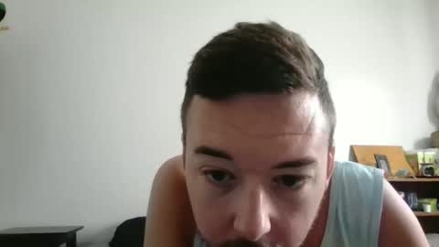 Snapshot of flboyz chatting on October 20, 2025, 2:39 pm The Rain-Bro online show from October 20, 2025, 2:39 pm