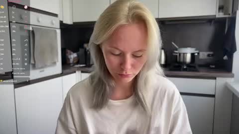 Snapshot of flekke_vihals chatting on July 6, 2026, 11:29 am flekke_vihals online show from July 6, 2026, 11:29 am