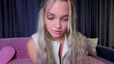 Snapshot of flex_01 chatting on August 1, 2026, 11:20 am Daryana online show from August 1, 2026, 11:20 am
