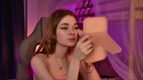 Snapshot of flexyfoxy chatting on April 24, 2026, 5:37 pm Flexyfoxy online show from April 24, 2026, 5:37 pm