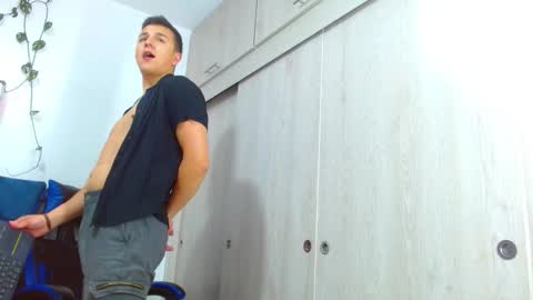 Snapshot of flint_ryan chatting on February 13, 2026, 10:39 pm Nico online show from February 13, 2026, 10:39 pm