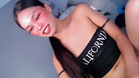 Suzy online show from March 25, 2026, 1:50 pm