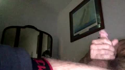 Snapshot of flman2611 chatting on May 5, 2026, 1:41 pm Masked man online show from May 5, 2026, 1:41 pm