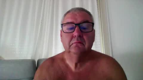 Snapshot of flo221222 chatting on February 2, 2026, 1:10 pm flo221222 online show from February 2, 2026, 1:10 pm