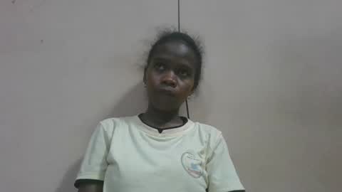 flora48230522373 online show from May 12, 2026, 7:22 pm