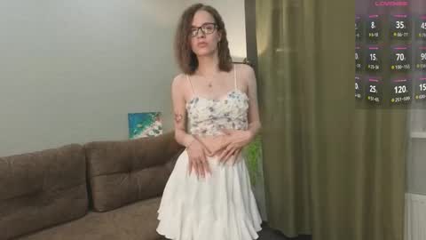 Snapshot of florafitch chatting on October 10, 2025, 1:32 pm Anna online show from October 10, 2025, 1:32 pm