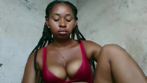 florencia011 online show from February 3, 2026, 6:57 pm