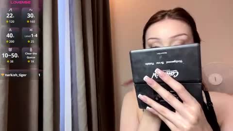 Snapshot of florinebolevice chatting on July 18, 2026, 3:16 pm Lucy online show from July 18, 2026, 3:16 pm