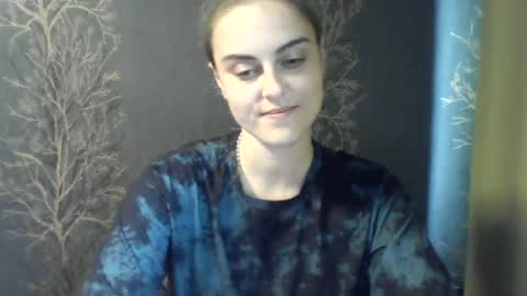 Snapshot of flower_bluee chatting on June 16, 2026, 11:35 am Ambika 3 online show from June 16, 2026, 11:35 am