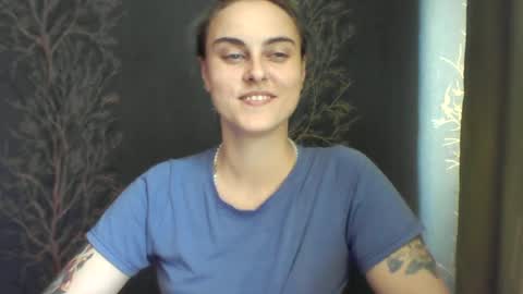Snapshot of flower_bluee chatting on June 20, 2026, 8:06 am Ambika 3 online show from June 20, 2026, 8:06 am