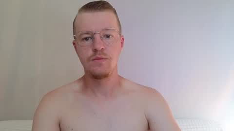 Snapshot of flower_haze chatting on July 1, 2026, 3:41 am Alexander online show from July 1, 2026, 3:41 am
