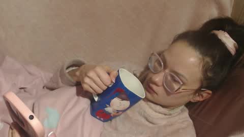 Snapshot of flowercandydoll chatting on March 2, 2026, 7:43 pm say meow and send tip online show from March 2, 2026, 7:43 pm