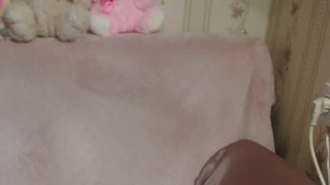 Snapshot of flowercandydoll chatting on April 19, 2026, 6:21 pm say meow and send tip online show from April 19, 2026, 6:21 pm
