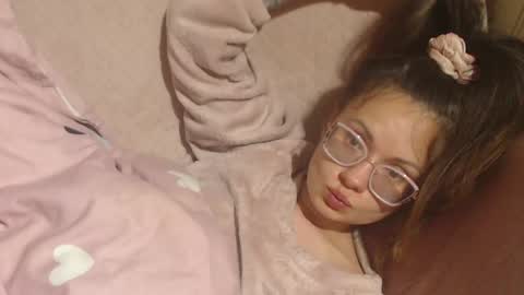 Snapshot of flowercandydoll chatting on April 23, 2026, 5:48 pm say meow and send tip online show from April 23, 2026, 5:48 pm