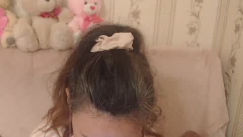 Snapshot of flowercandydoll chatting on May 21, 2026, 3:19 pm say meow and send tip online show from May 21, 2026, 3:19 pm