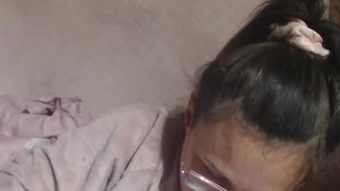 say meow and send tip  online show from April 19, 2026, 6:10 pm