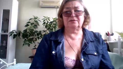 Flowerlower online show from February 27, 2025, 8:50 am