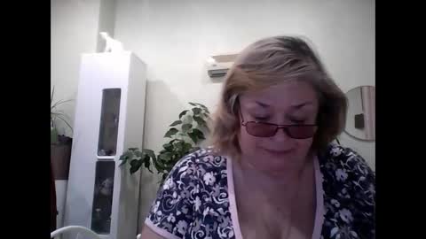 Flowerlower online show from March 8, 2025, 5:11 pm