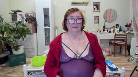 Flowerlower online show from December 17, 2025, 7:31 pm